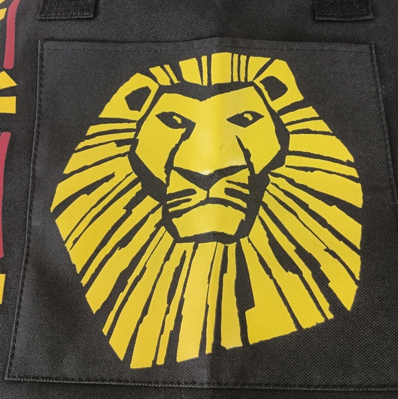 NWT Disney's The Lion King Zip Tote - Picture 10 of 10